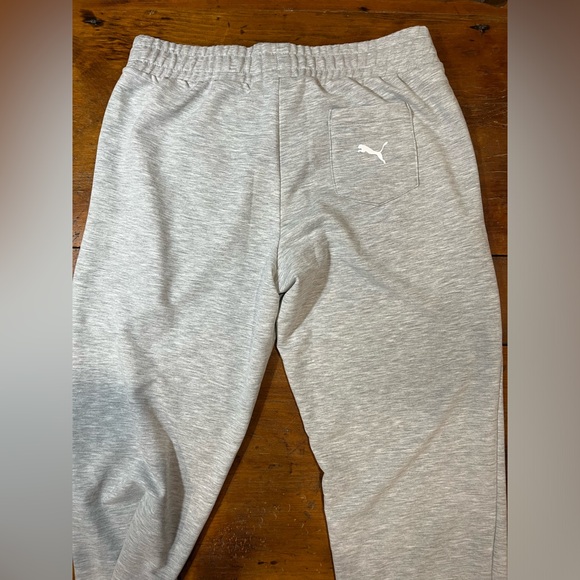 Puma Grey Sweatpants Size Medium - Picture 2 of 6